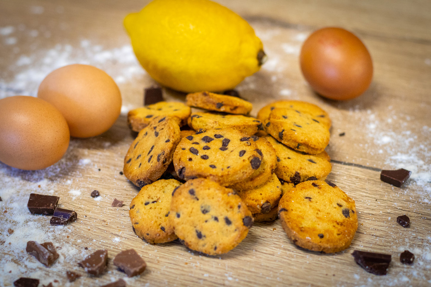 Biscotti alla farina bona e cioccolato nero