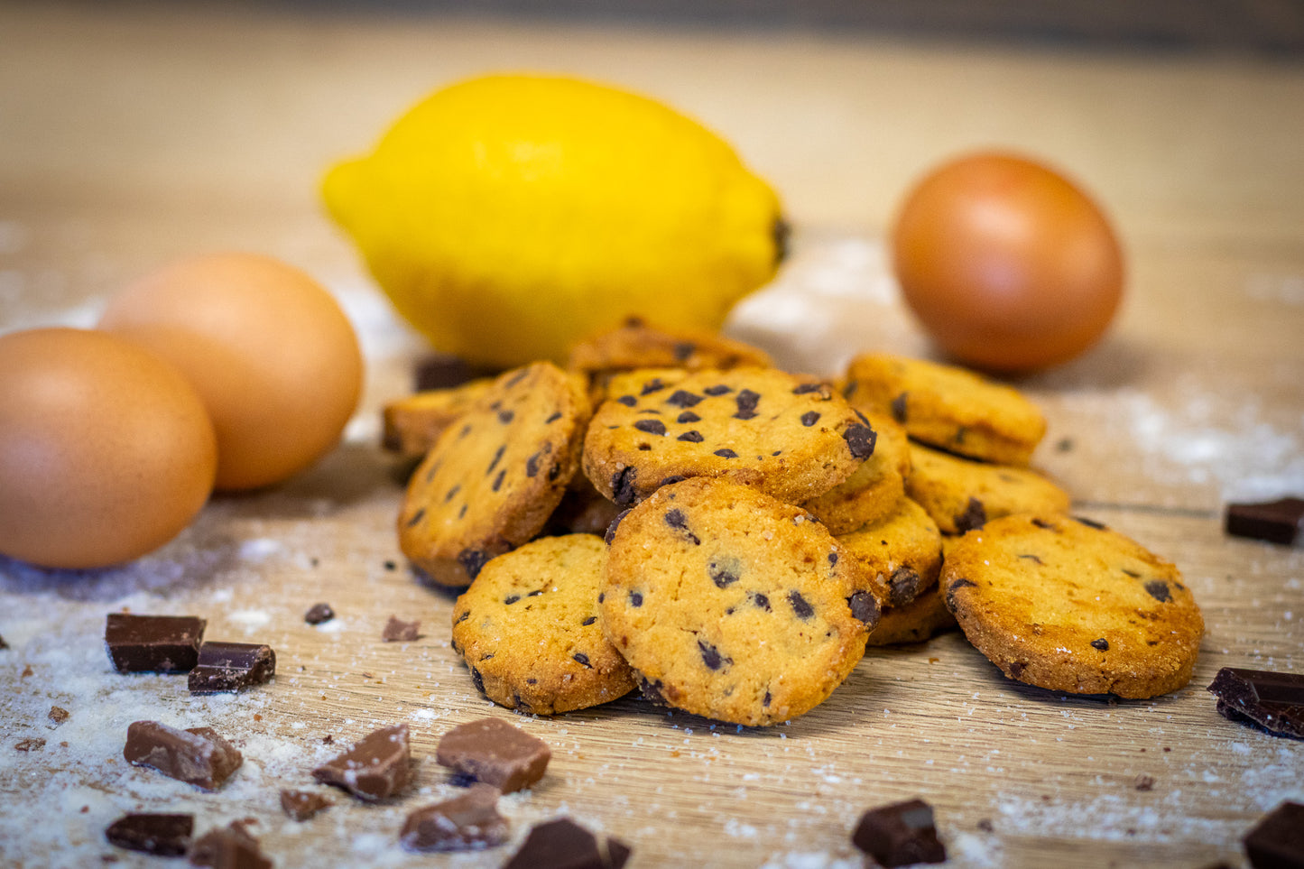 Biscotti alla farina bona e cioccolato nero