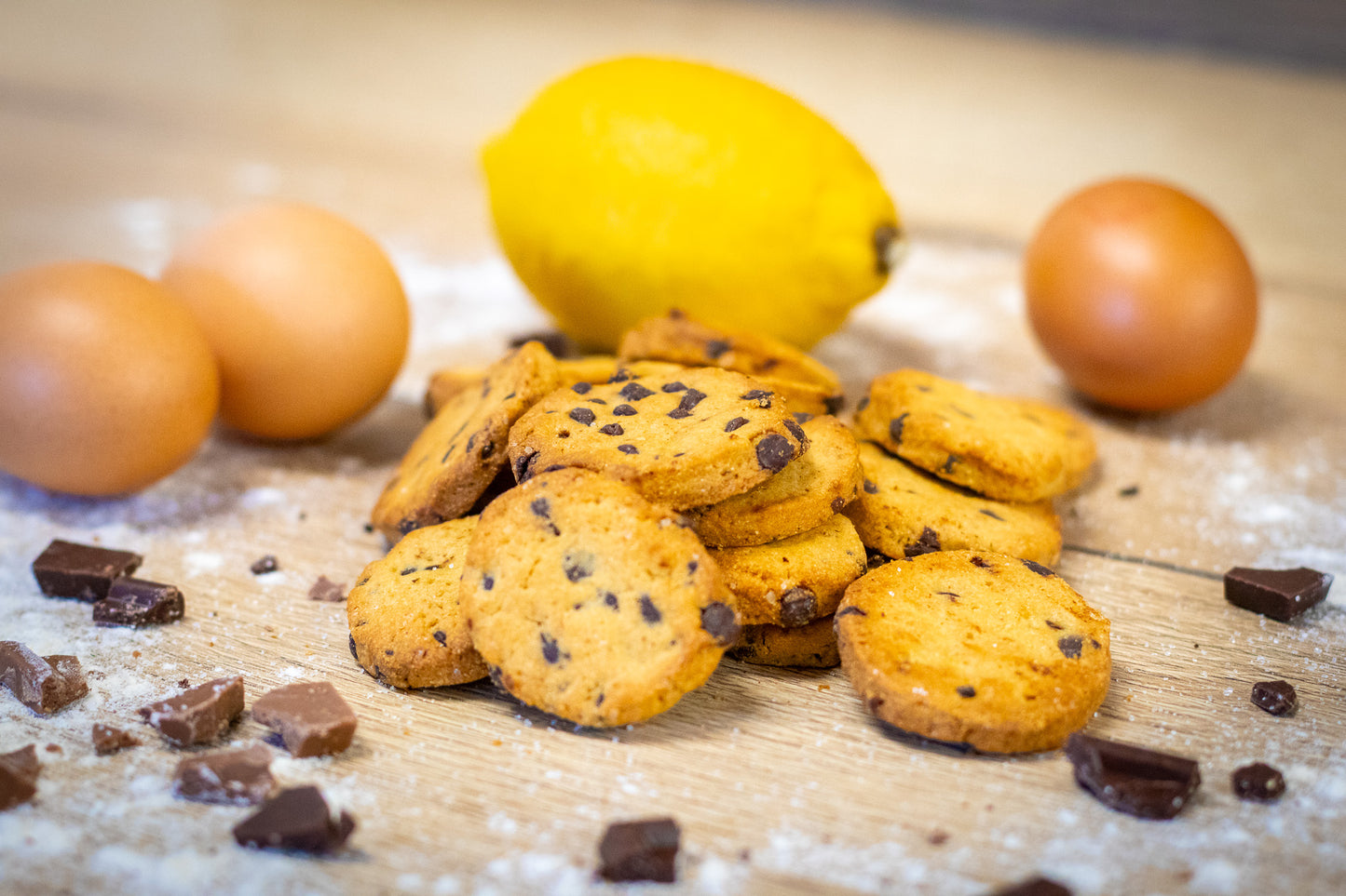 Biscotti alla farina bona e cioccolato nero